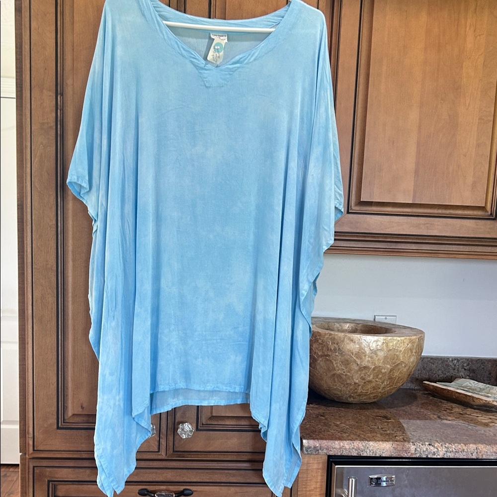 Light Blue Women's Tunic Top - Relaxed V-Neck